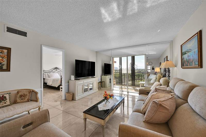 2 bedroom Condominium at 2350 NE 14th Street Causeway #609, GARDEN-AIRE VILLAGE SOUTH CONDO, Pompano Beach — photo 5