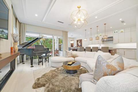 436 NE Wavecrest Way, Boca Raton FL - photo 7 of 68