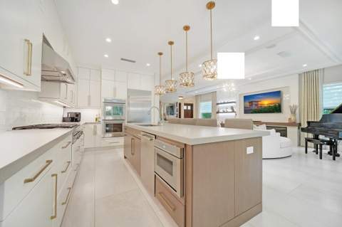 436 NE Wavecrest Way, Boca Raton FL - photo 17 of 68