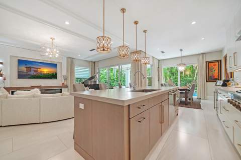 436 NE Wavecrest Way, Boca Raton FL - photo 19 of 68