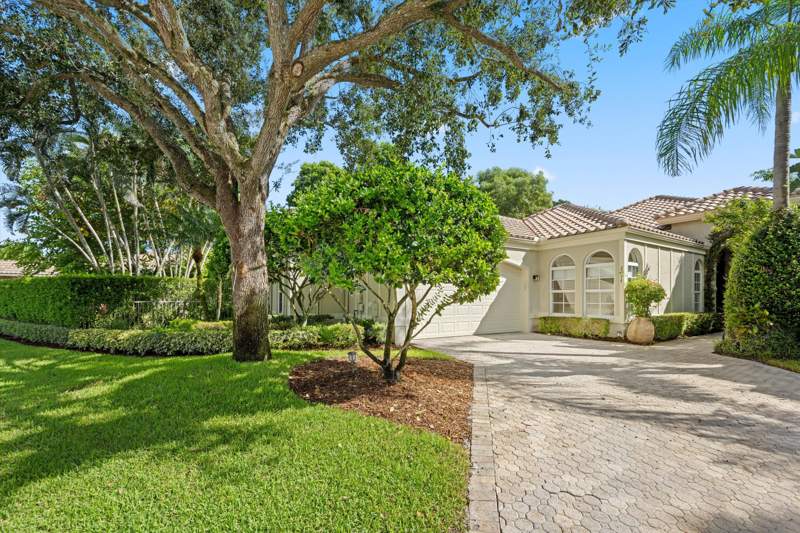 3 bedroom Single Family Residence at 2674 Players Court, Eagles Landing Of P B Polo And Country Club, Wellington — photo 2