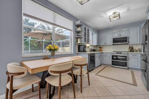 7835 Rockport Circle, Lake Worth FL - photo 11 of 43