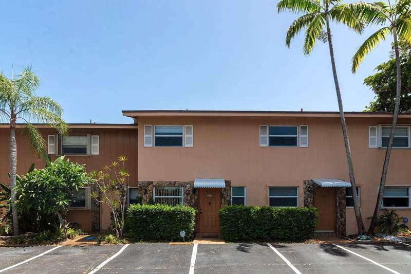 2 bedroom Townhouse at 450 SE 7th Street #232, Townhouse East 1 Condo, Dania Beach — photo 2