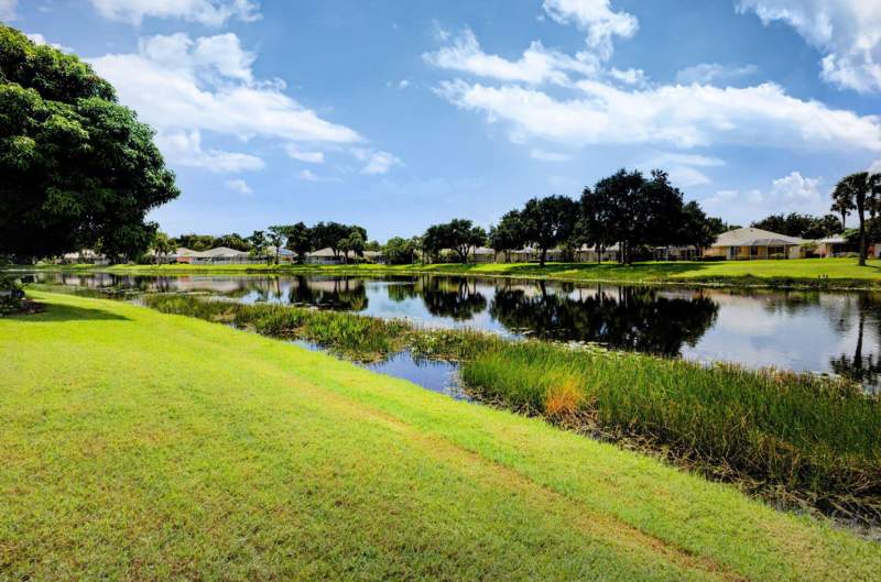3 bedroom Single Family Residence at 8390 E Garden Oaks Circle, Garden Oaks 1, Palm Beach Gardens — photo 2