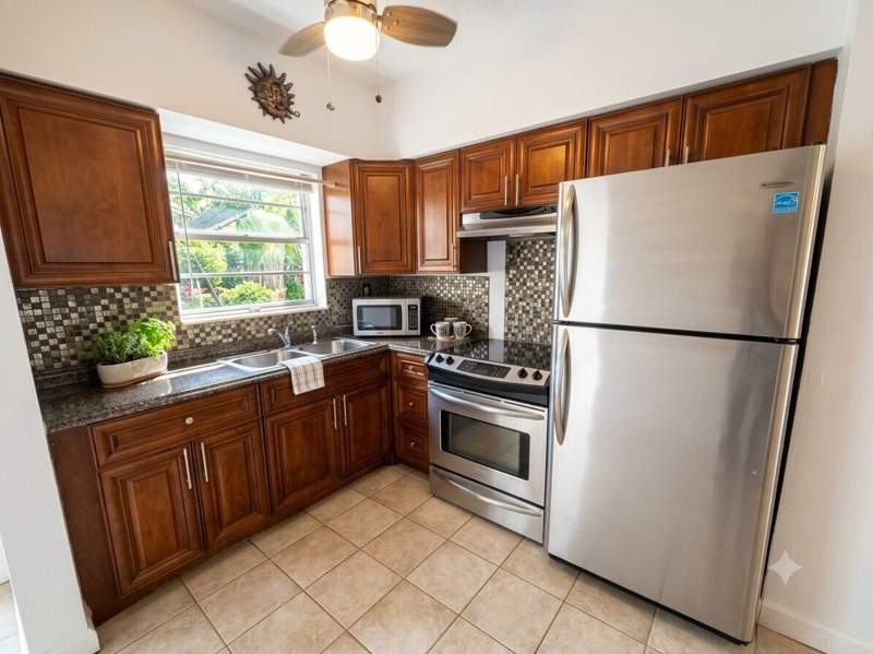 2 bedroom Condominium at 6560 Winfield Boulevard #102, Winfield Gardens South Condo, Margate — photo 4