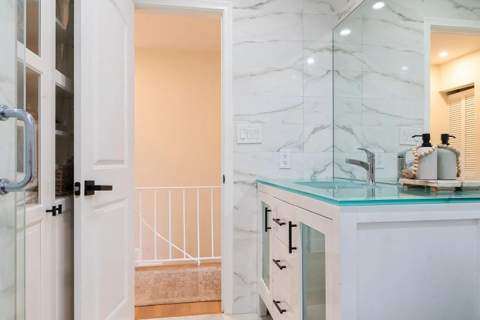 450 SE 7th Street #232, Dania Beach FL - photo 14 of 23