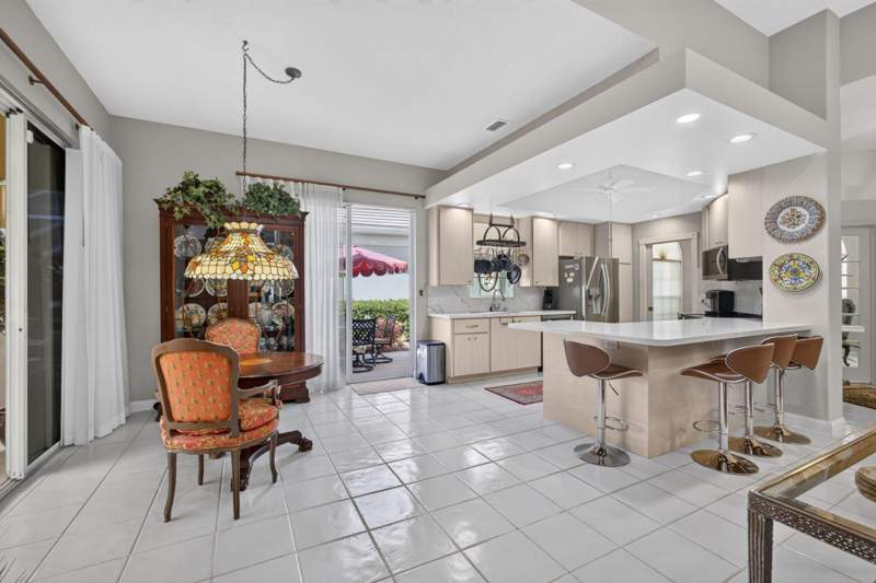 3 bedroom Single Family Residence at 8390 E Garden Oaks Circle, Garden Oaks 1, Palm Beach Gardens — photo 4