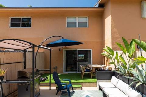 450 SE 7th Street #232, Dania Beach FL - photo 19 of 23