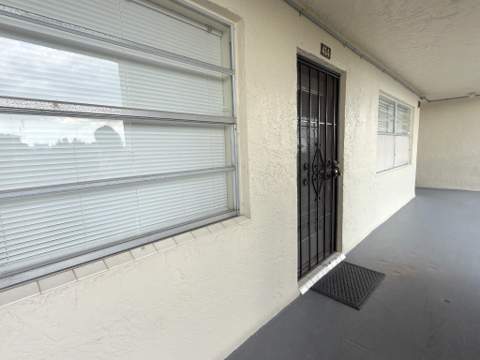 3070 NW 48th Terrace #414, Lauderdale Lakes FL - photo 12 of 31