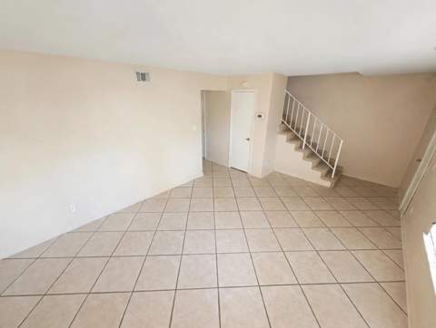 58 Ann Lee Lane, Tamarac FL - photo 10 of 38