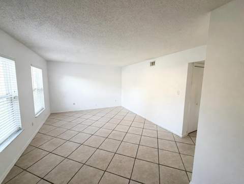 58 Ann Lee Lane, Tamarac FL - photo 13 of 38