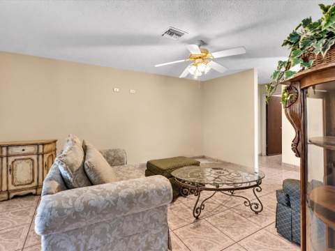 135 SW 7th Avenue, South Bay FL - photo 22 of 54