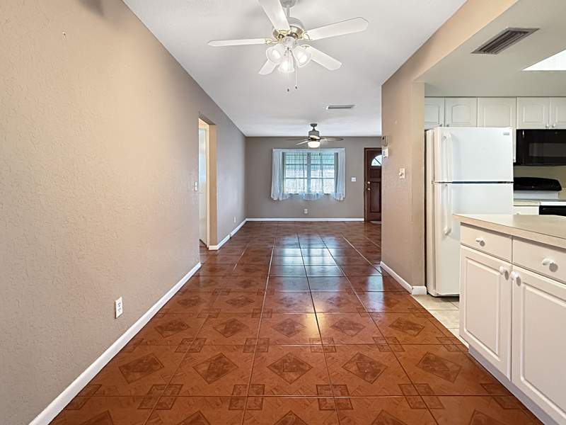 2 bedroom Single Family Residence at 6755 NW 16th Street, Paradise Gardens Sec 2, Margate — photo 5