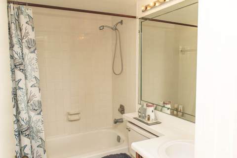 6618 Coral Lake Drive #206, Margate FL - photo 16 of 25