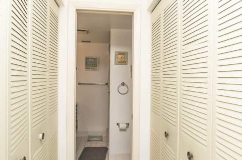 6618 Coral Lake Drive #206, Margate FL - photo 10 of 25
