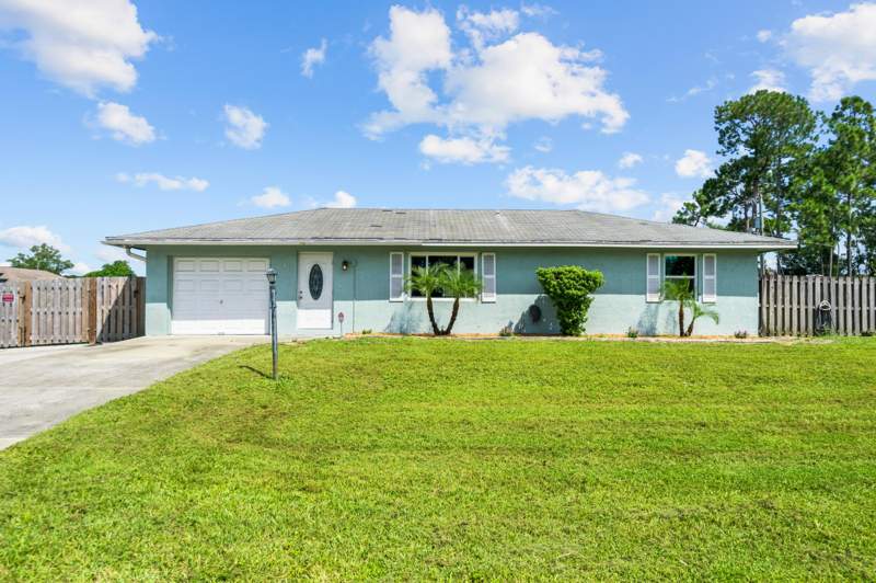 2 bedroom Single Family Residence at 257 SW Thornhill Drive, Port St Lucie Section 13, Port St. Lucie — photo 2