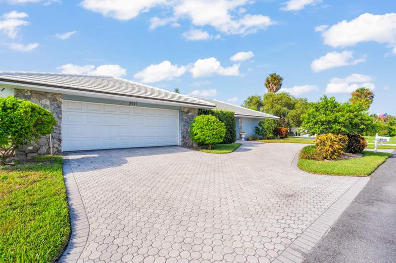 3 bedroom Single Family Residence at 8945 SE Harbor Island Way, The Soundings, Hobe Sound — photo 2
