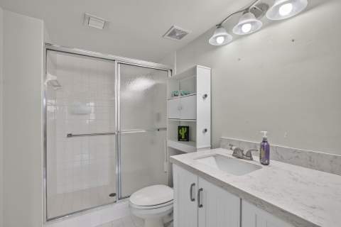 9537 Weldon Circle #405, Tamarac FL - photo 16 of 61