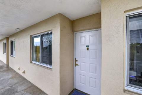 9537 Weldon Circle #405, Tamarac FL - photo 24 of 61