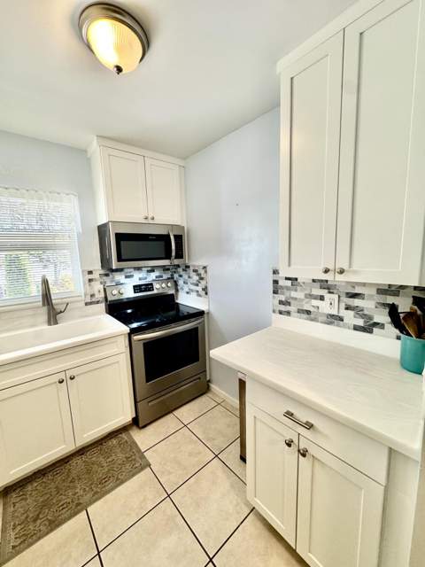 600 Snug Harbor Drive #A10, Boynton Beach FL - photo 13 of 52