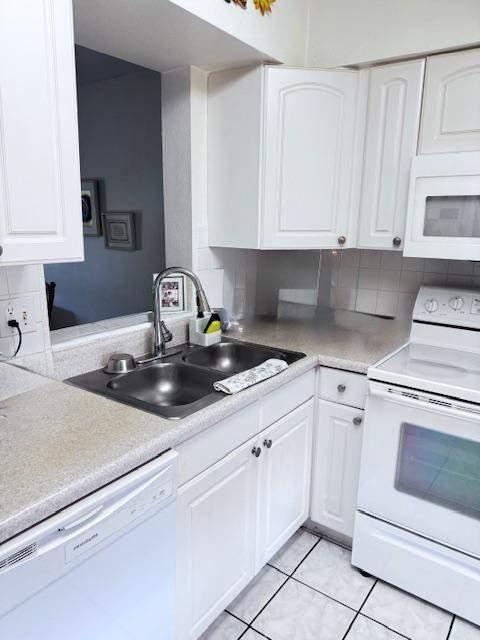2 bedroom Condominium at 7320 Lake Cir Drive #407, Palm Lakes Condo, Margate — photo 2