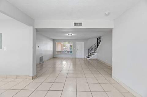 3427 NW 37th Street, Lauderdale Lakes FL - photo 7 of 40