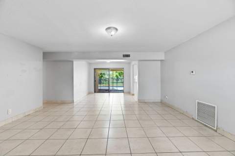 3427 NW 37th Street, Lauderdale Lakes FL - photo 11 of 40