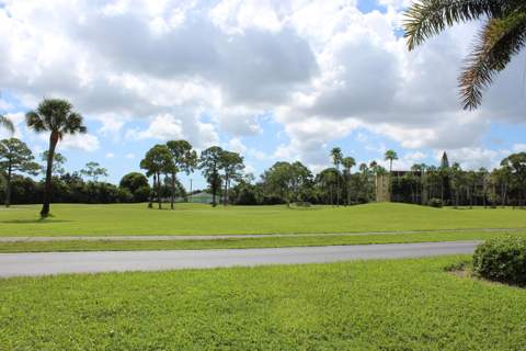 3425 Via Poinciana #203, Lake Worth FL - photo 13 of 21