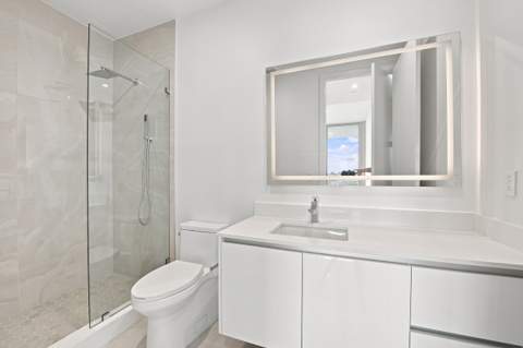 220 Lake Shore Drive #1517, Lake Park FL - photo 10 of 14