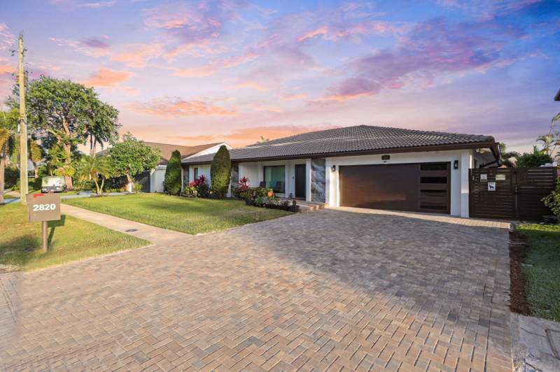 4 bedroom Single Family Residence at 2820 NE 47th Street, Coral Key Villas 6th Sec, Lighthouse Point — photo 3