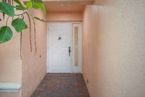 4977 Victoria Circle, West Palm Beach FL - photo 8 of 48