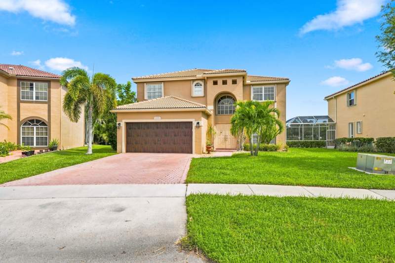 4 bedroom Single Family Residence at 10592 Plainview Circle, Port Cayman, Boca Raton — photo 2