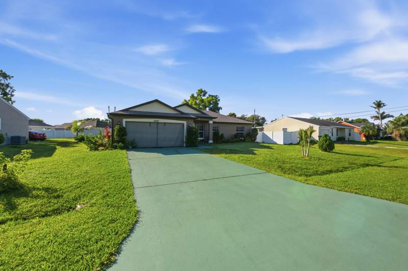 3 bedroom Single Family Residence at 2233 SE West Blackwell Drive, Port St Lucie Sec 40, Port St. Lucie — photo 5