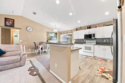 2233 SE West Blackwell Drive, Port St. Lucie FL - photo 17 of 58