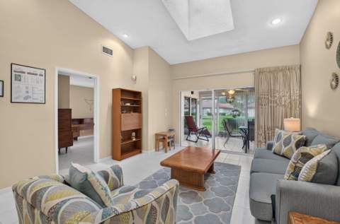 6367 Pointe Pleasant Circle, Delray Beach FL - photo 9 of 65