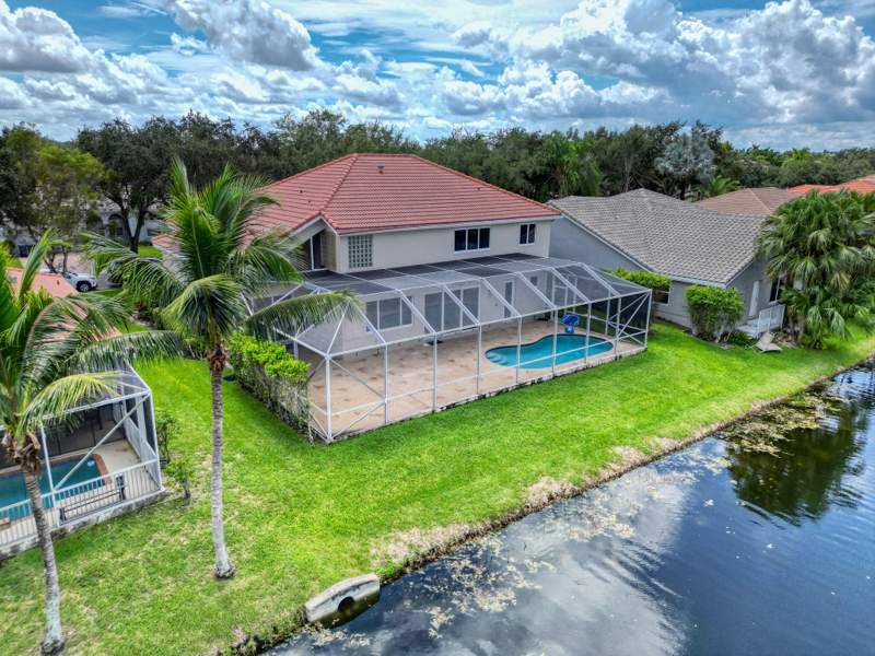 5 bedroom Single Family Residence at 10237 NW 53rd Court, Brookside North, Coral Springs — photo 5