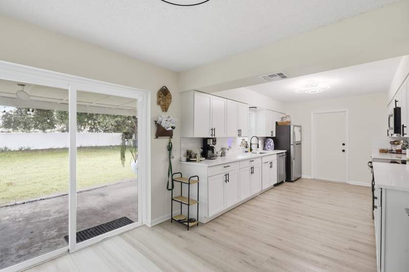 3 bedroom Single Family Residence at 2657 SENECA Avenue, SAN LUCIE PLAZA SUBDIVISION UNIT 1, Fort Pierce — photo 4