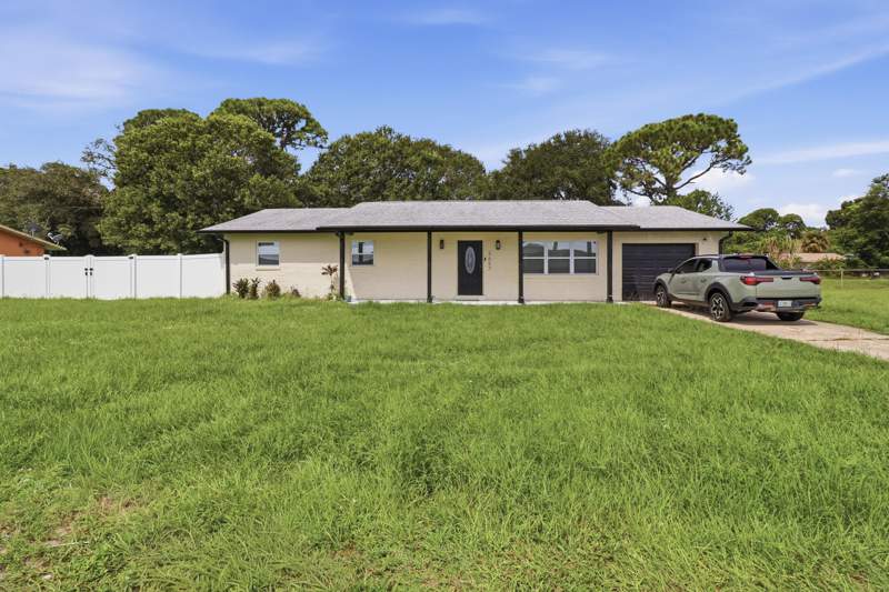 3 bedroom Single Family Residence at 2657 SENECA Avenue, SAN LUCIE PLAZA SUBDIVISION UNIT 1, Fort Pierce — photo 1