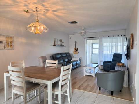 2867 Ashley Drive #C, West Palm Beach FL - photo 6 of 28