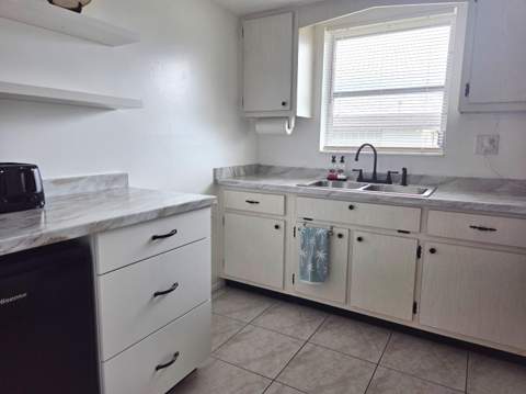 2867 Ashley Drive #C, West Palm Beach FL - photo 7 of 28