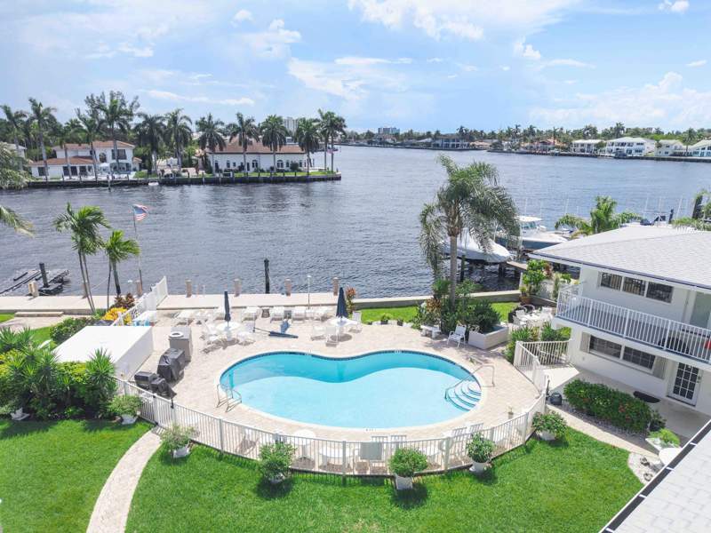 1 bedroom Stock Cooperative at 3216 SE 12th Street #10, Silver Shores Apts Co-Op, Pompano Beach — photo 2
