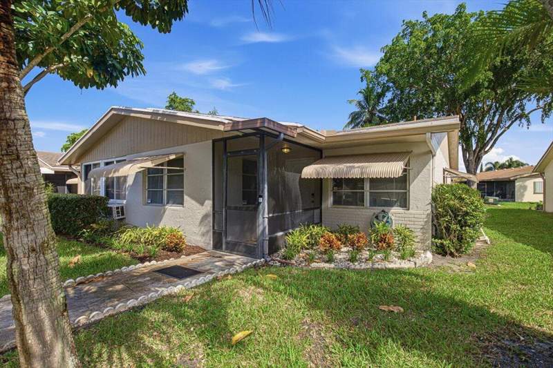2 bedroom Villa at 6069 La Palma Lane, Delray Villas 1, Delray Beach — photo 2