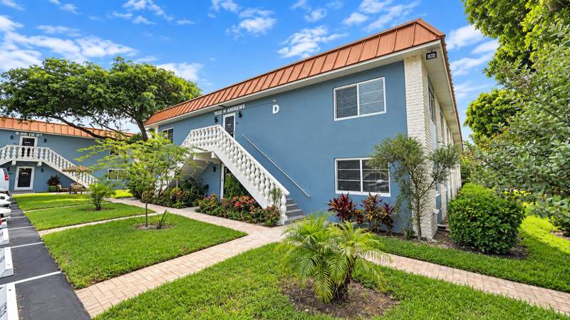 1 bedroom Condominium at 1950 N Andrews Avenue #d109, Manor Grove Village One Inc, Wilton Manors — photo 3