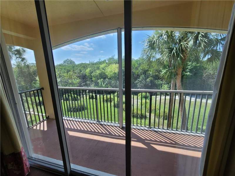 3 bedroom Townhouse at 2358 SW Island Creek Trail, Harbour Island, Palm City — photo 5