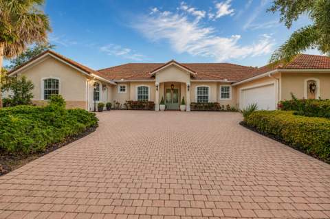 1422 SW Osprey Cove, Port St. Lucie FL - photo 6 of 58