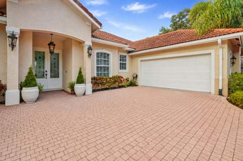1422 SW Osprey Cove, Port St. Lucie FL - photo 7 of 58