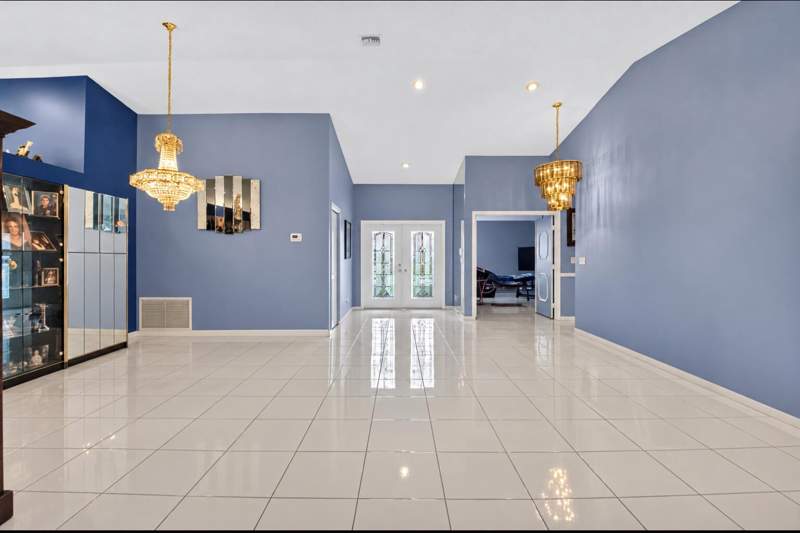 3 bedroom Single Family Residence at 8261 Lake Cypress Road, Cypress Woods 2, Lake Worth — photo 3