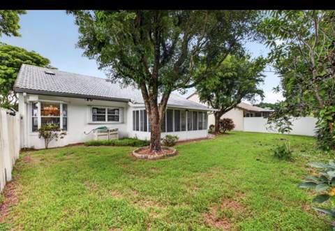 8261 Lake Cypress Road, Lake Worth FL - photo 23 of 26