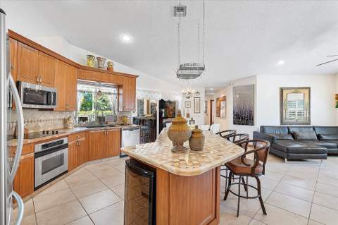 4636 Rothschild Drive, Coral Springs FL - photo 16 of 64