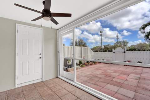 234 Foxtail Drive #E, Greenacres FL - photo 10 of 33